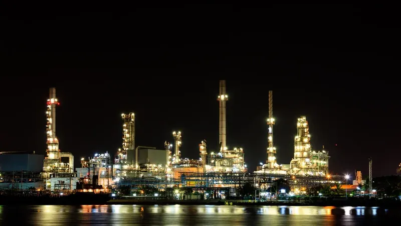 Oil refinery