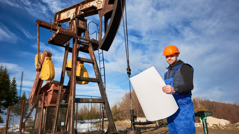 Drilling Oil and Gas Wells